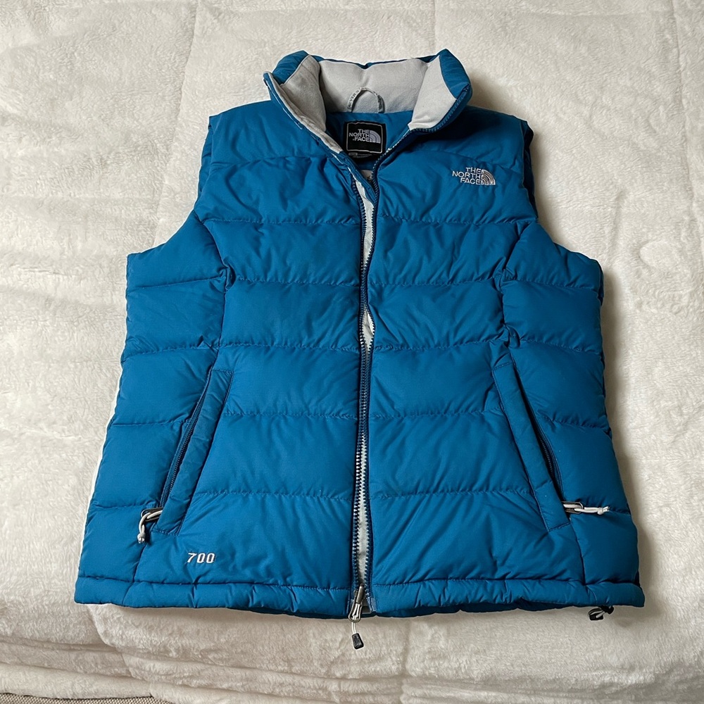 The North Face Nuptse 700 Teal Puffer Vest - Picture 5 of 16